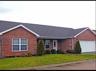 2211 Packard Ct, Parkersburg, WV 26104