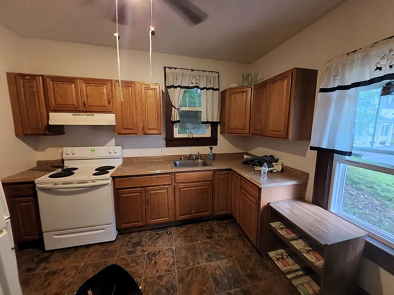 154 Orange Ave — Photo 5