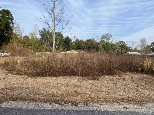 8334 Raleigh Cir, Pensacola, FL 32534