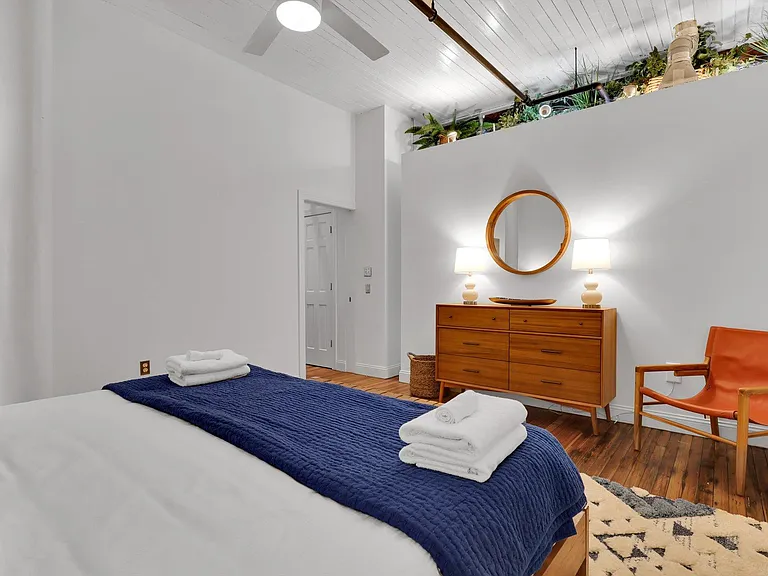 301 W Broughton St #4A — Photo 25