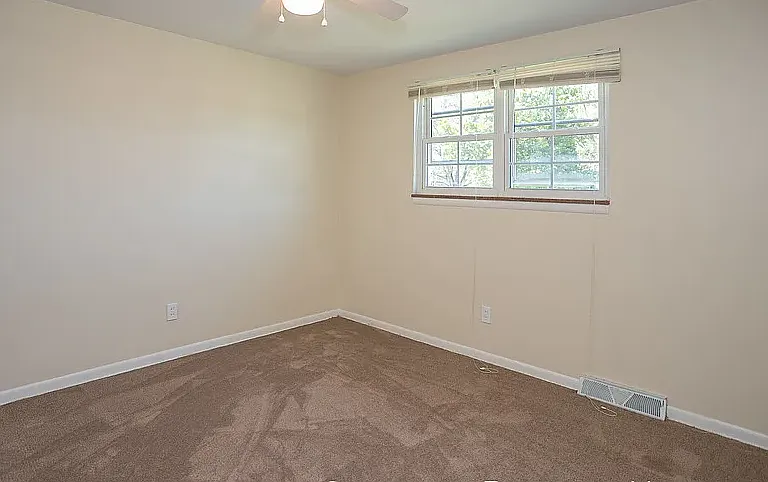 5617 Kenton Ave — Photo 11
