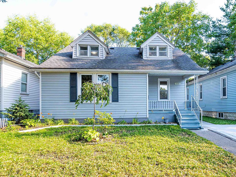 1st image of 1228 E Granet Ave