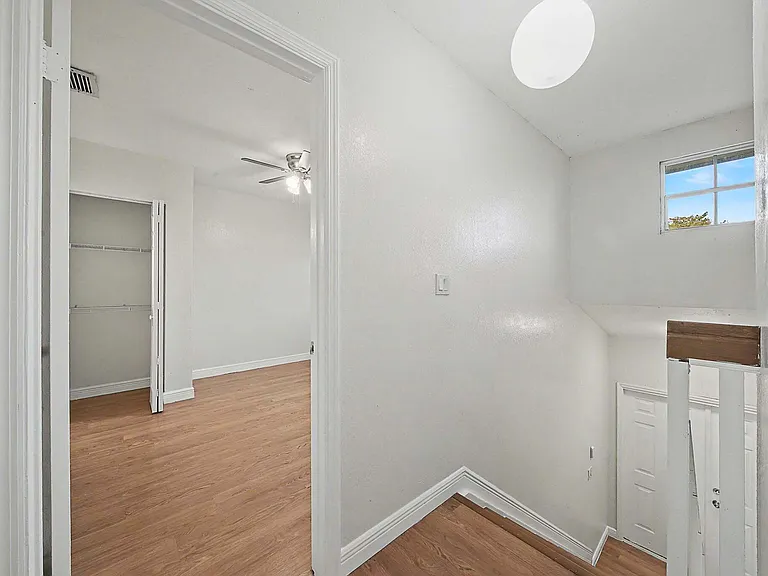 5789 Woodland Point Dr — Photo 48