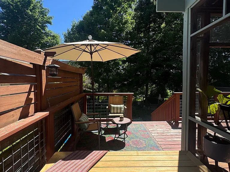 734 Spring St — Photo 39