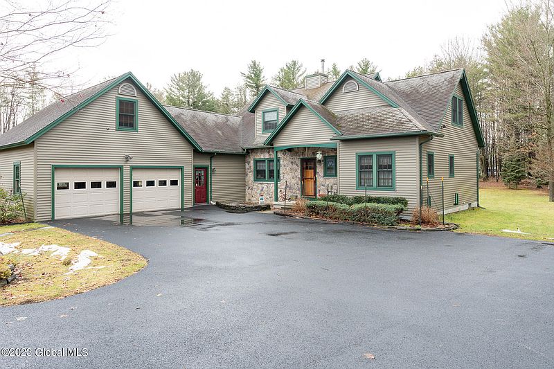 4th image of 4680 Hurst Road