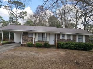 203 Vienna Cir, Fort Valley, GA 31030