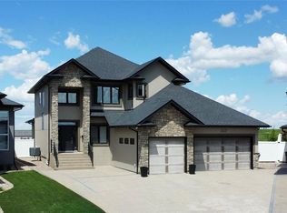 467 MAHABIR CRESCENT, Saskatoon, SK S7W 0J7