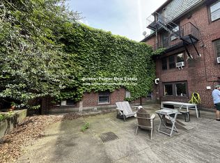 12 Aberdeen St #1, Boston, MA 02215