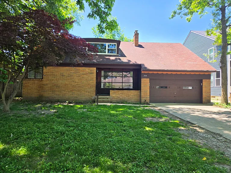 2536 Claver Rd — Photo 1
