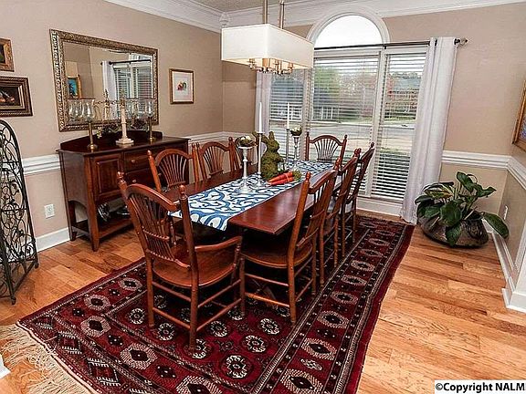 3rd image of 100 Antebellum Dr