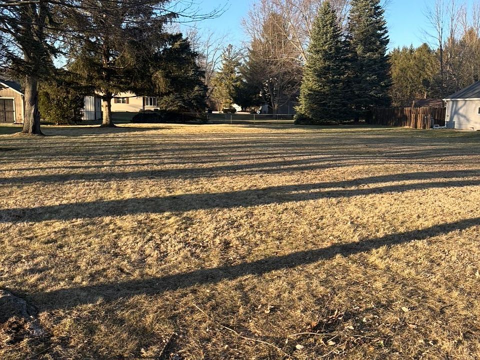 2nd image of 0 Coomer St
