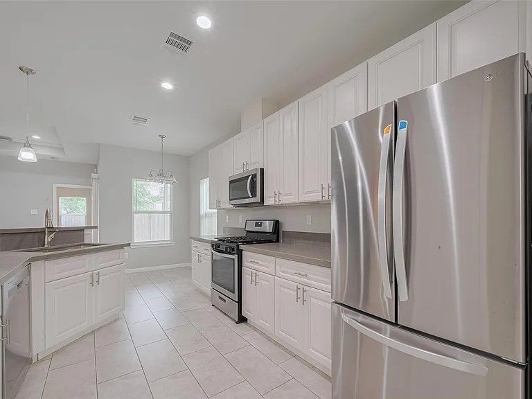 7981 Saint Louis St — Photo 13
