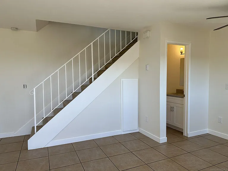 1450 Melrose Ave #103 — Photo 6