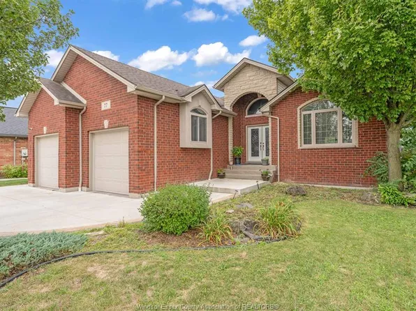 77 Whelan Dr, Amherstburg, ON N9V 4B6