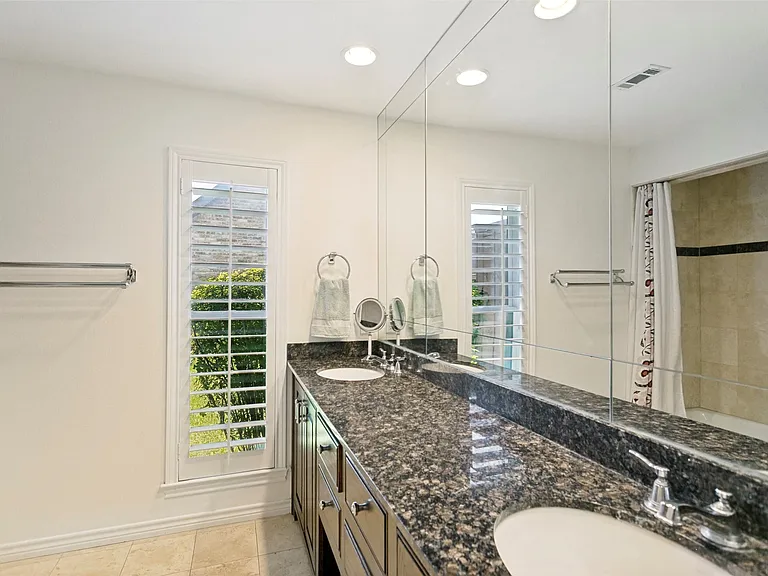 6010 Yellow Rock Trl — Photo 19