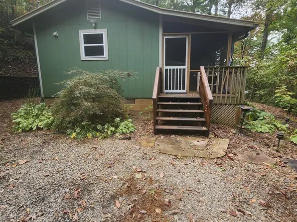 136 Priscilla Ln, Murphy, NC 28906