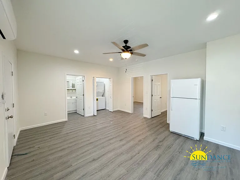 322 Lewis St #A — Photo 3