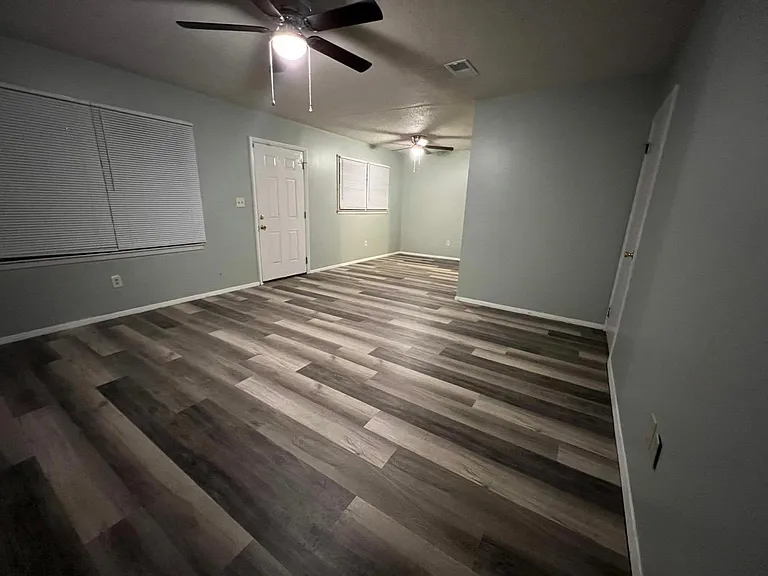 211 Utah Ave — Photo 12