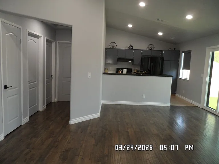 15019 Hopland St — Photo 7