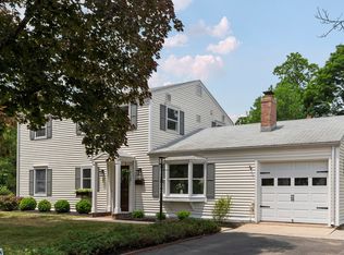 7 Curtis Rd, Glastonbury, CT 06033