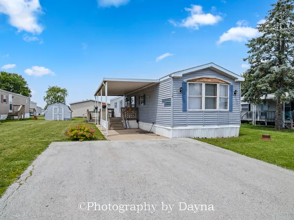 34 Cherry Ln, Bourbonnais, IL 60914