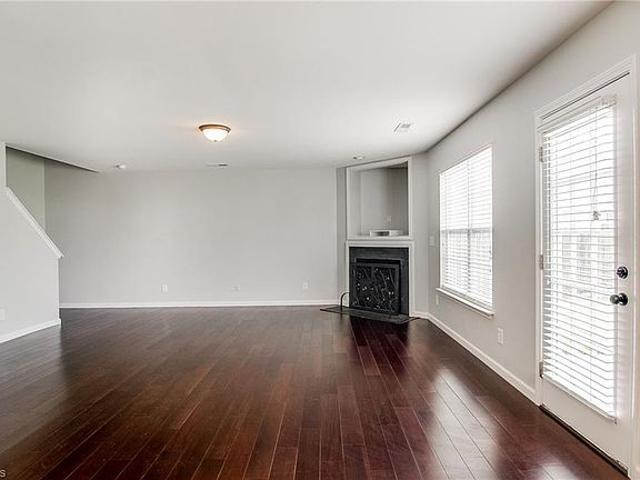 4th image of 5903 Pine Branch Dr