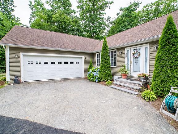 3rd image of 111 Pine Hill Ave