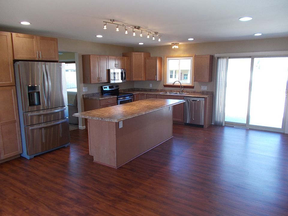 1st image of 152 Strieter Dr