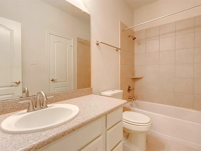 10307 Latta Creek Dr — Photo 41