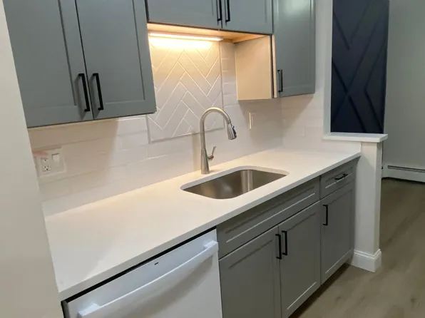 89 Balance Rock Rd APT 14, Seymour, CT 06483