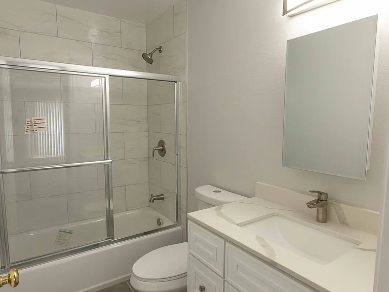 5400 Highland Ave #2 — Photo 10