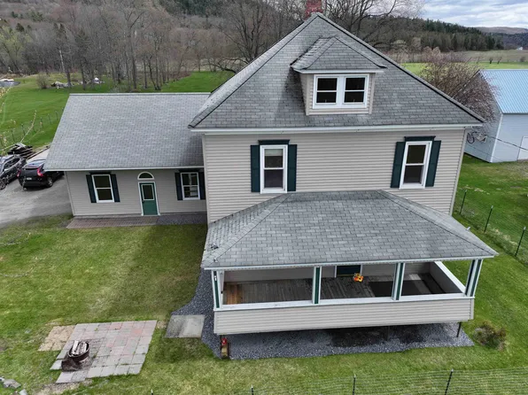 220 Hall Stream Road, Canaan, VT 05902