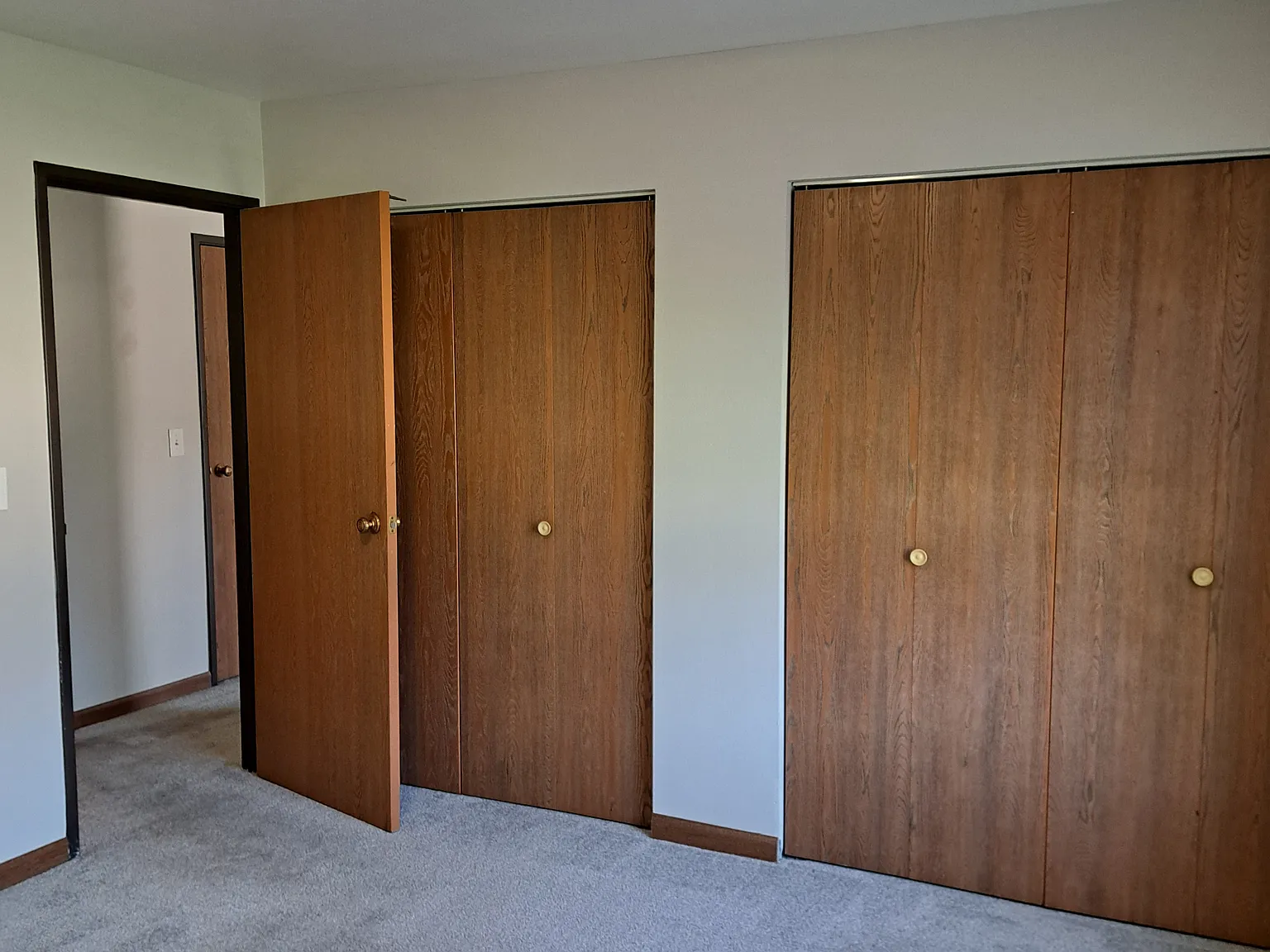 Bridgewood Apartments 907 — Photo 2