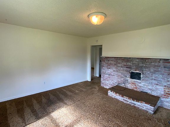 5th image of 141 Yelton Dr