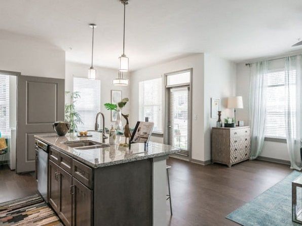 1405 Riverwatch Ct APT 8305