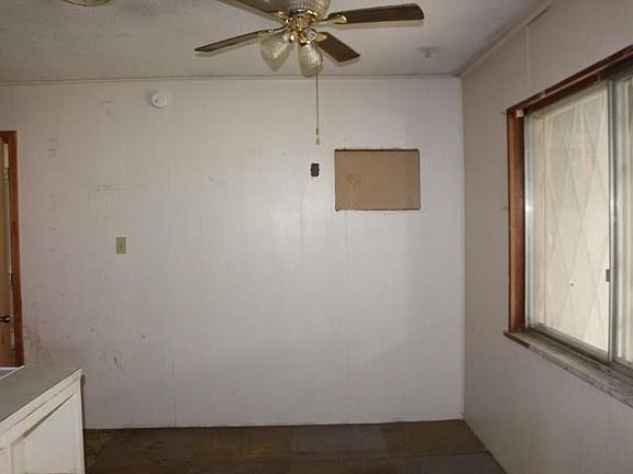 5th image of 107 S 42nd St