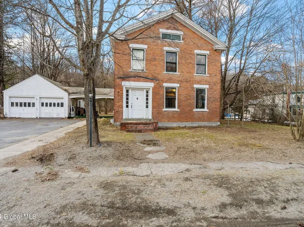 1761 Creek Road, Crown Point, NY 12928