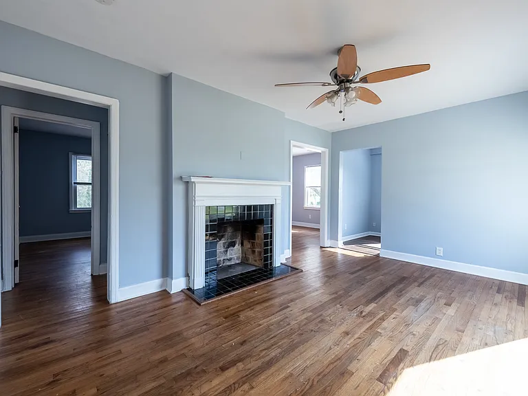 1443 Venetian Dr SW — Photo 3