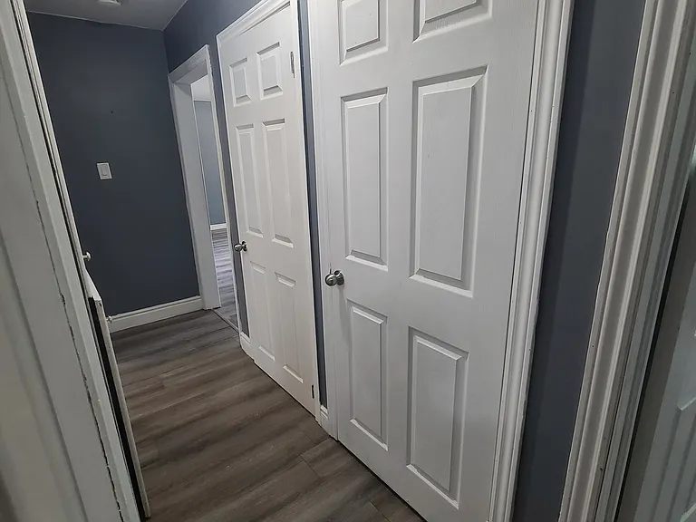 669 Victoria St #1 — Photo 10