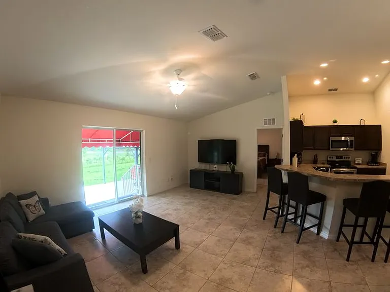 25283 Canterbury Dr — Photo 30