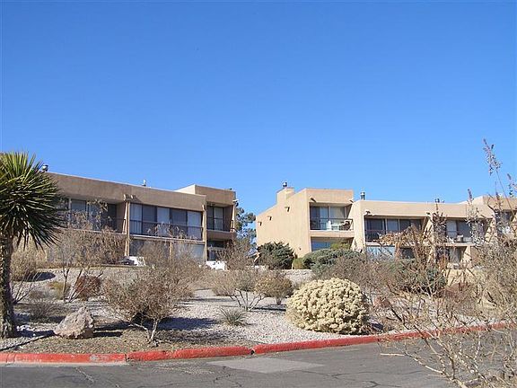 3rd image of 2700 Vista Grande Dr NW Unit 26