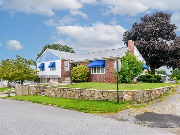 47 Homeland St, Johnston, RI 02919