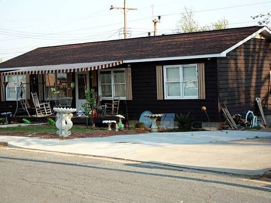 1st image of 27 Linestowe Dr
