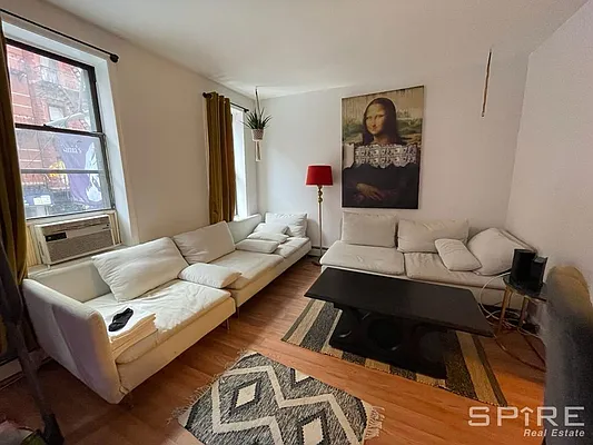 Rented by Spire Group | media 27