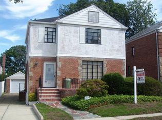 8107 192nd St, Jamaica, NY 11423