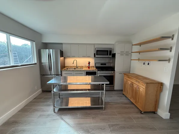 334 11th St, Montara, CA 94037