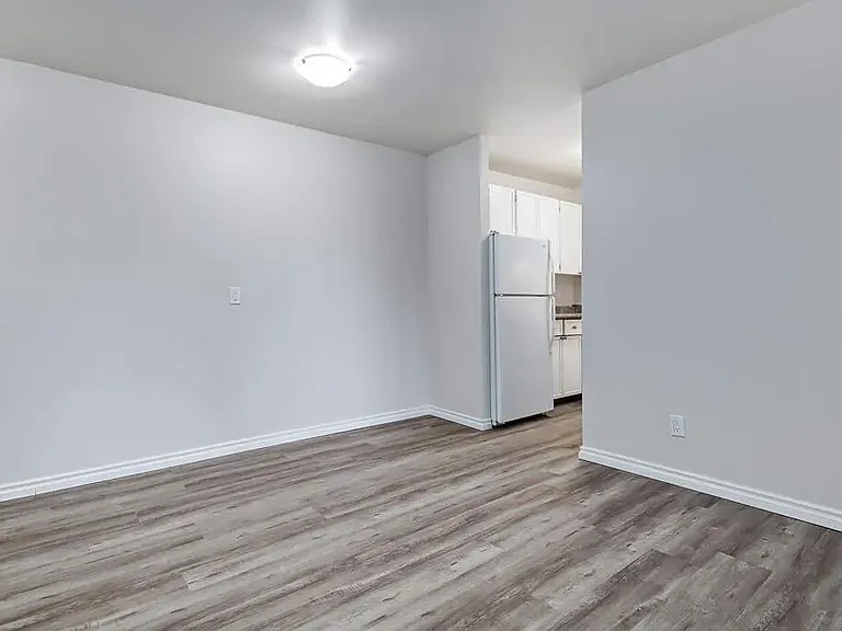 378 Parkview Rd — Photo 16