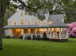 735 Franklin St, Tisbury, MA 02568