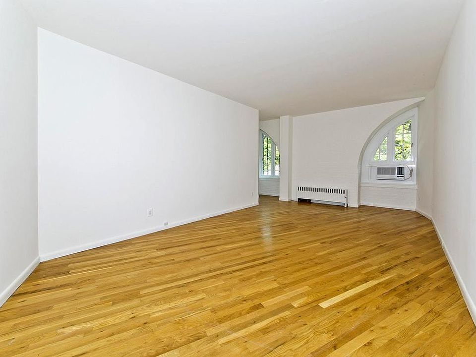 1st image of 726 Greenwich St #2B