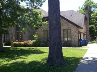 17W241 Massel Ct, Bensenville, IL 60106